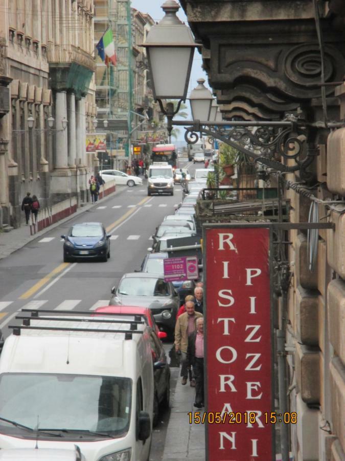 La Locanda Del Centro Storico Катанія Екстер'єр фото